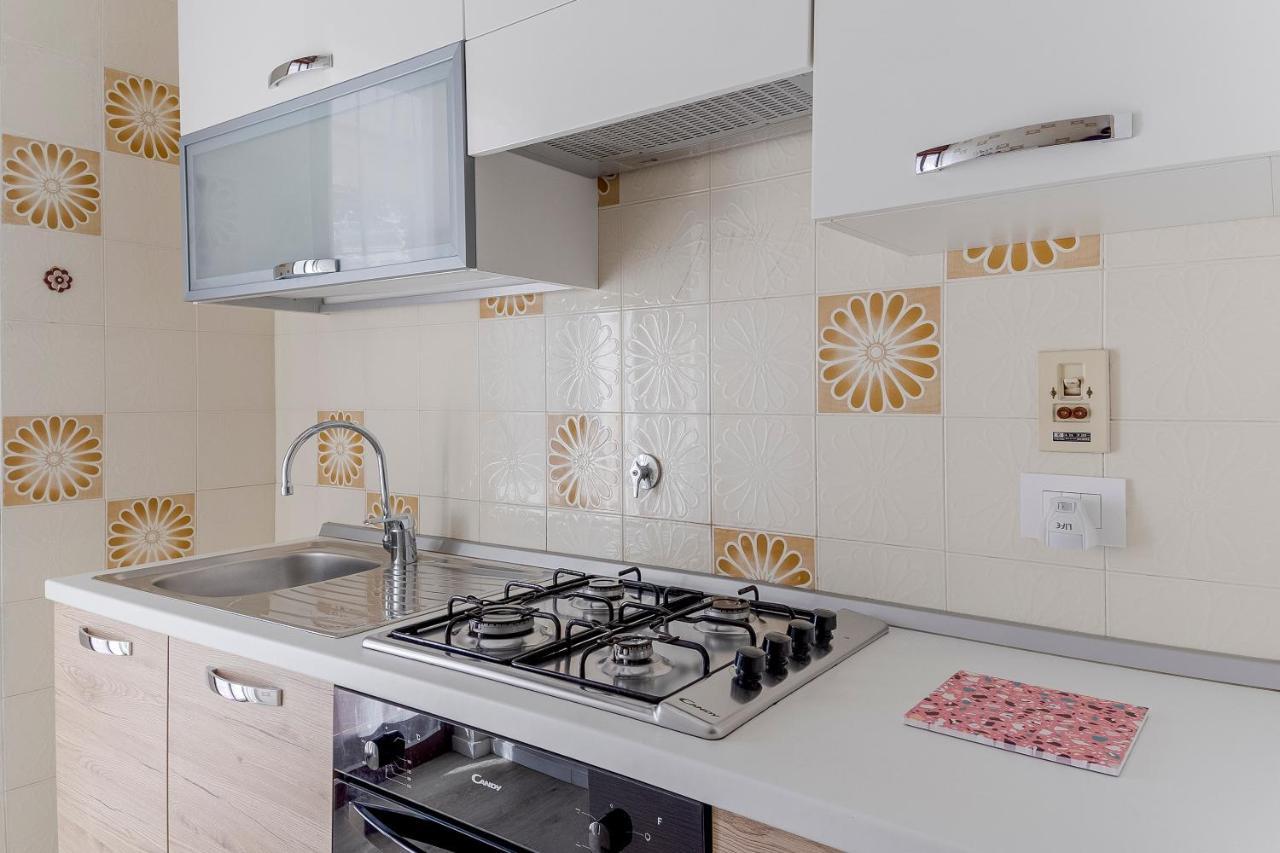 Lemon Tree Apartment - Garden, Sea View, Wifi Σαν Ρέμο Εξωτερικό φωτογραφία